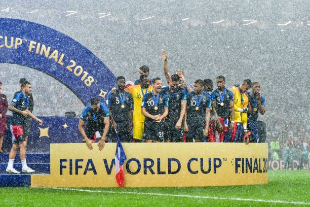 舞台上创造 舞台上创造